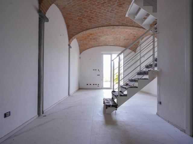 Villa Schiera in vendita a Lubiana, Sorbolo