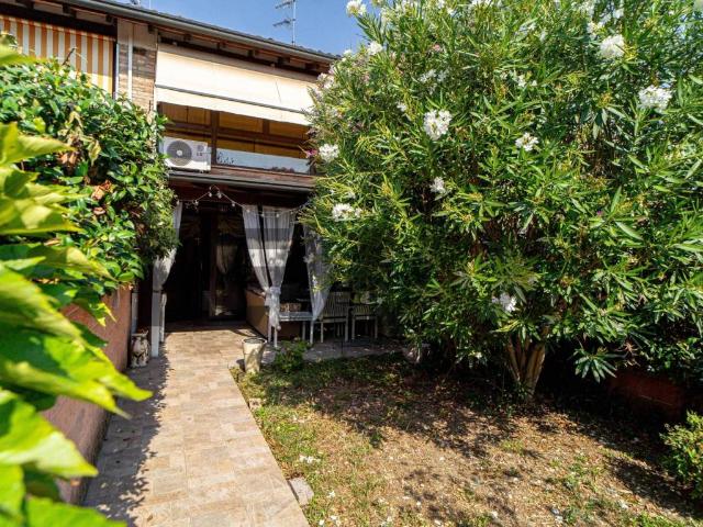 Villa Schiera in vendita a San Martino, Sorbolo