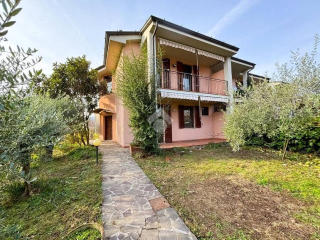 Villa Schiera in vendita a Passirano, Lombardia