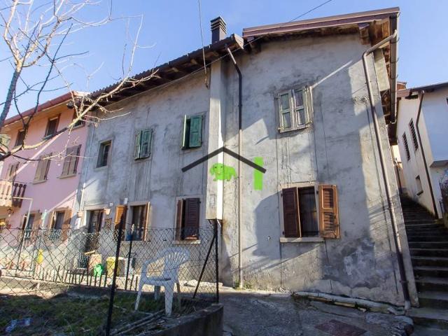 Villa Schiera in vendita a Dierico / Gjeri, Paularo / Paulâr