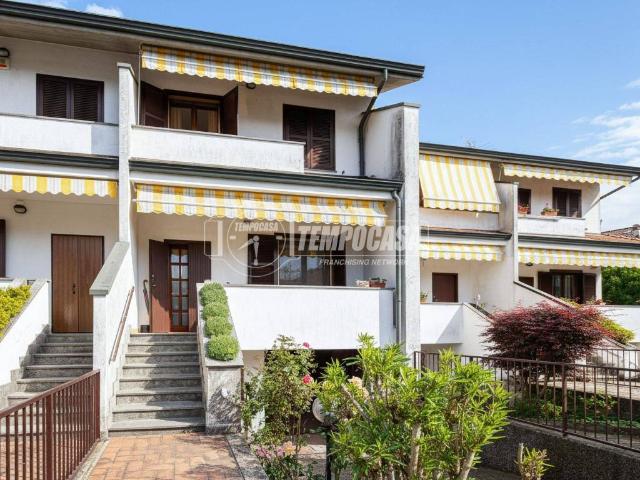 Villa Schiera in vendita a Paullo, Lombardia