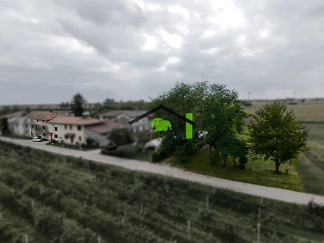 Villa Schiera in vendita a Chiasottis / Cjasotis, Pavia di Udine / Pavie