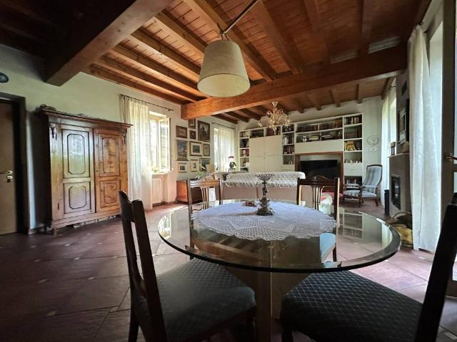Villa Schiera in vendita a Cascina Vignola, Pavia