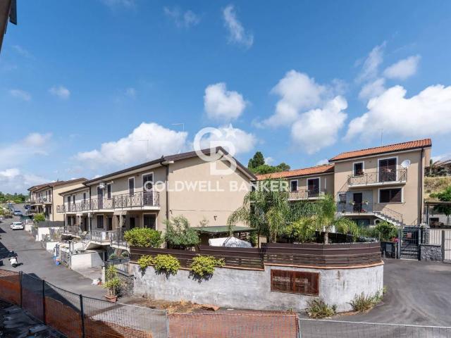 Villa Schiera in vendita a Pedara, Sicilia