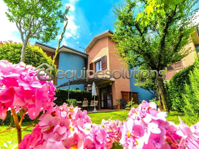 Villa Schiera in vendita a Pedrengo, Lombardia