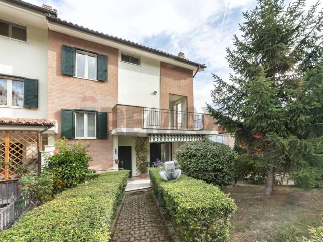 Villa Schiera in vendita a Penne, Abruzzo