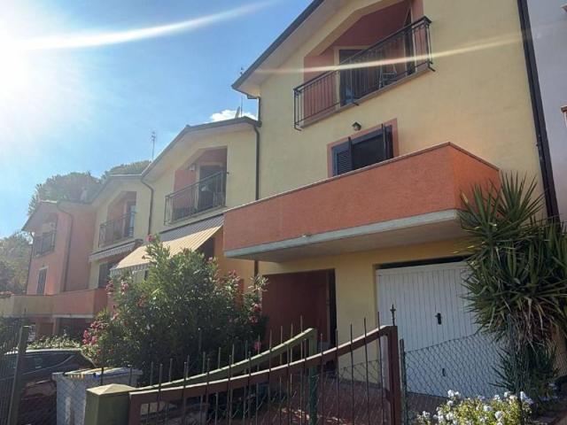 Villa Schiera in vendita a Ponte Felcino, Perugia