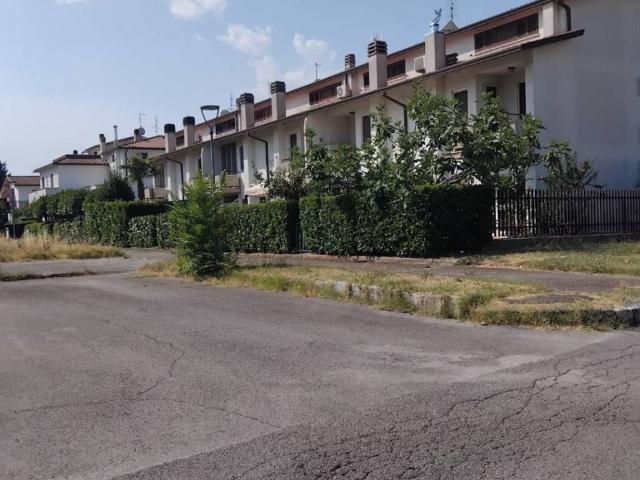 Villa Schiera in vendita a Santa Sabina, Cenerente