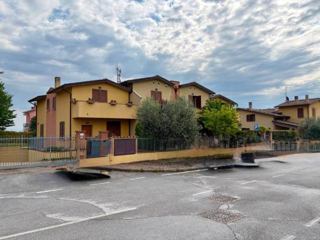 Villa Schiera in vendita a Cenerente, Umbria
