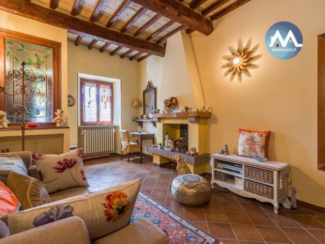 Villa Schiera in vendita a Marche, Pesaro E Urbino