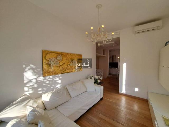 Villa Schiera in vendita a Centro Storico, Marche