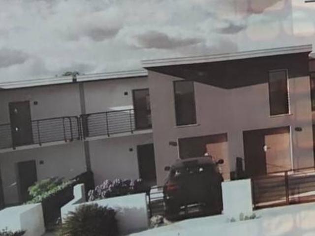 Villa Schiera in vendita a Villa Fastiggi, Marche