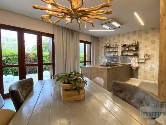 Villa Schiera in vendita a Villa Fastiggi, Marche