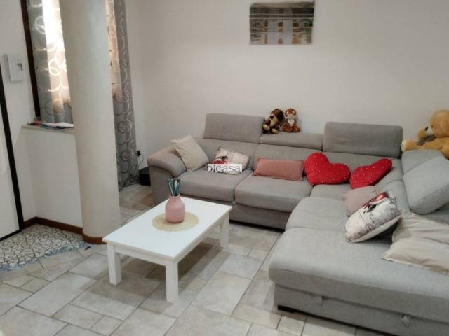Villa Schiera in vendita a Monteciccardo, Marche