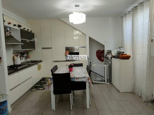 Villa Schiera in vendita a Marche, Pesaro E Urbino