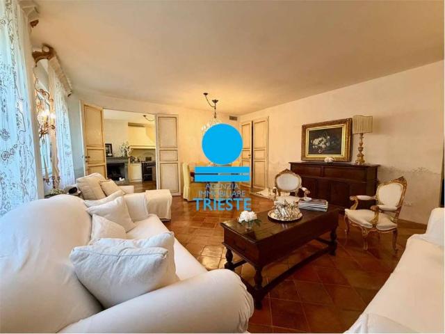 Villa Schiera in vendita a Loreto, Marche