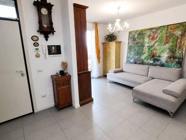 Villa Schiera in vendita a Marche, Pesaro E Urbino
