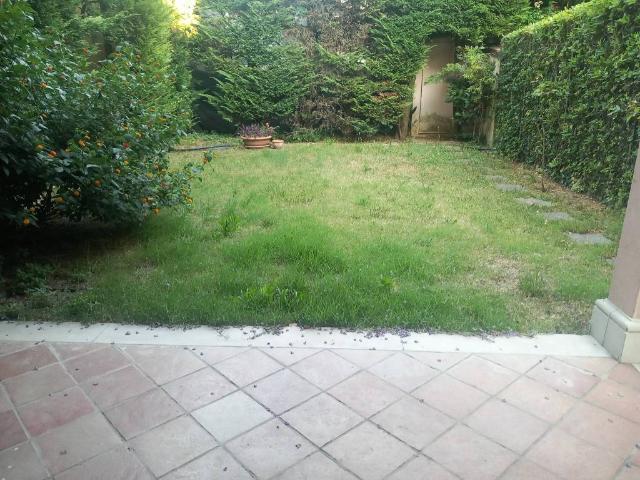 Villa Schiera in vendita a Centro Storico, Marche