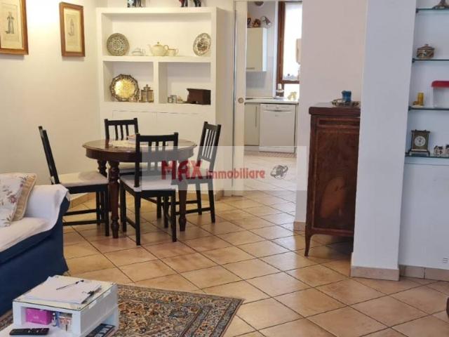 Villa Schiera in vendita a Centro Storico, Marche