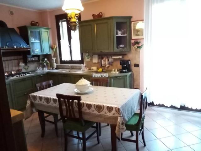 Villa Schiera in vendita a Marche, Pesaro E Urbino
