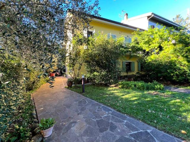 Villa Schiera in vendita a Marche, Pesaro E Urbino