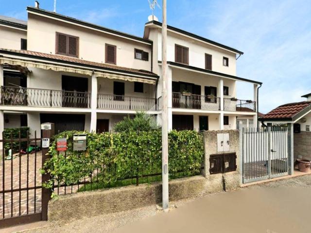 Villa Schiera in vendita a Bettola, Peschiera Borromeo