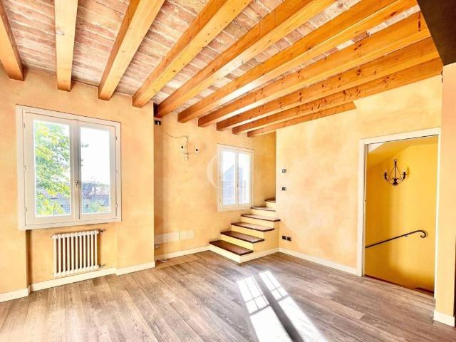 Villa Schiera in vendita a Peschiera del Garda, Verona