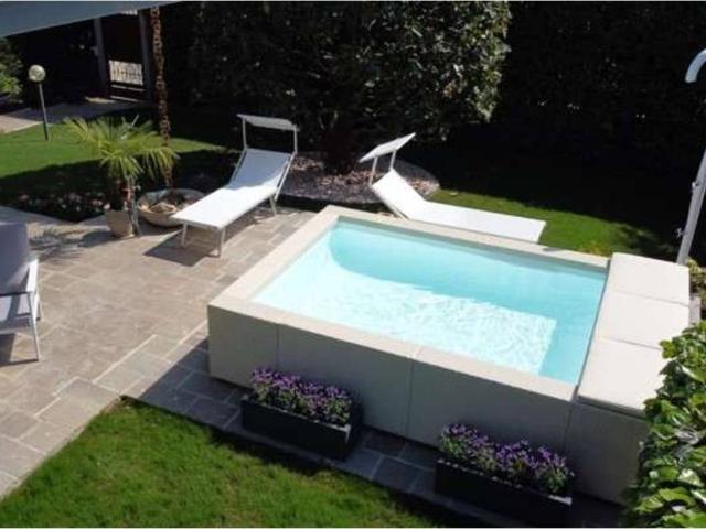Villa Schiera in vendita a San Benedetto di Lugana, Peschiera del Garda