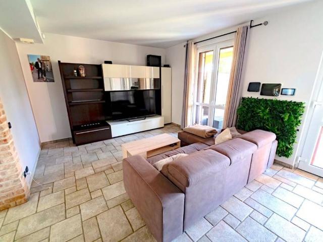 Villa Schiera in vendita a Peschiera del Garda, Verona