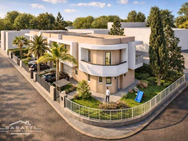 Villa Schiera in vendita a Peschiera Del Garda, Veneto