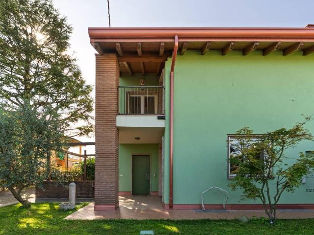 Villa Schiera in vendita a Boschetti, Peschiera Del Garda
