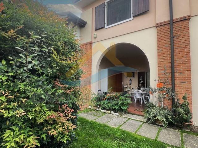 Villa Schiera in vendita a Broglie, Peschiera del Garda