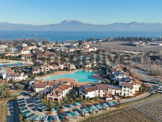 Villa Schiera in vendita a Peschiera Del Garda, Veneto