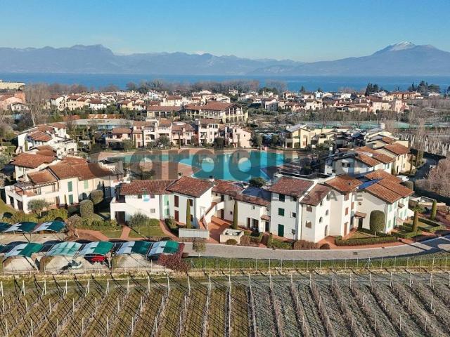 Villa Schiera in vendita a Peschiera Del Garda, Veneto