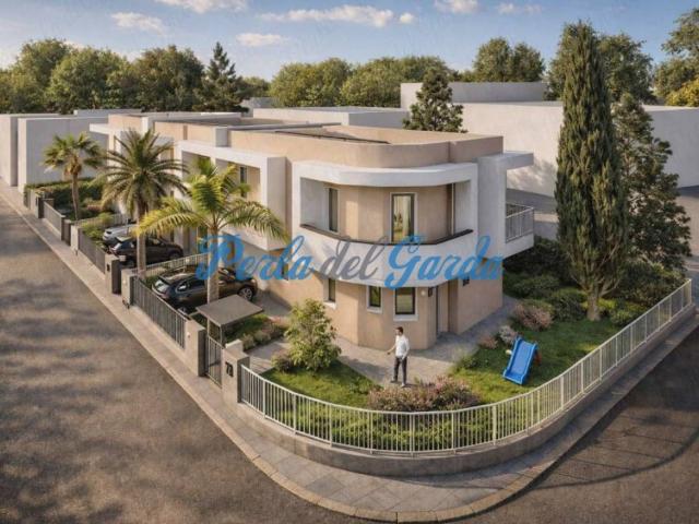 Villa Schiera in vendita a Peschiera Del Garda, Veneto