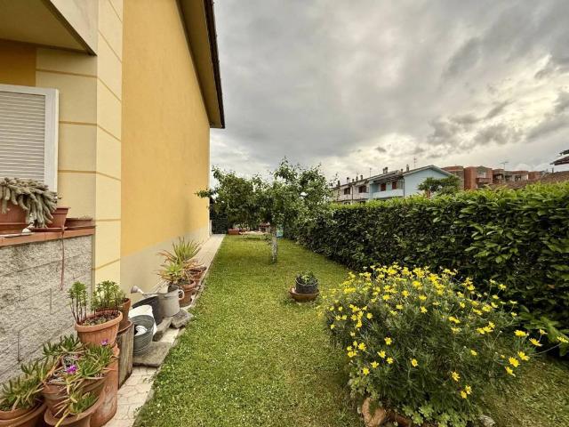 Villa Schiera in vendita a Alberghi, Uzzano E Castello