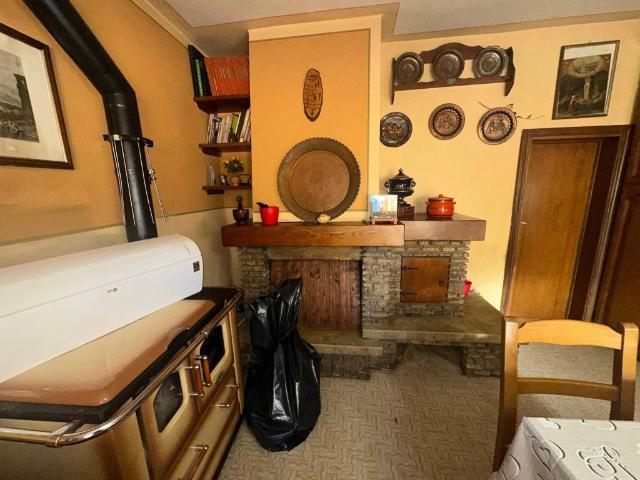 Villa Schiera in vendita a Macchie di San Piero, Uzzano E Castello
