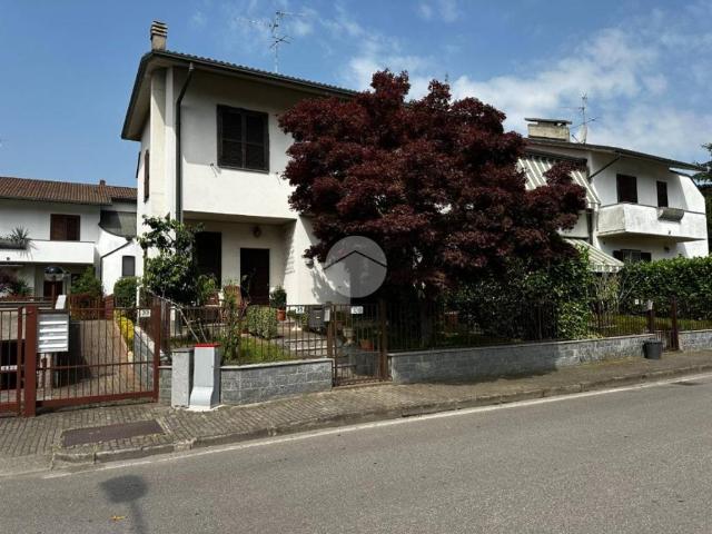 Villa Schiera in vendita a Pessano Con Bornago, Lombardia