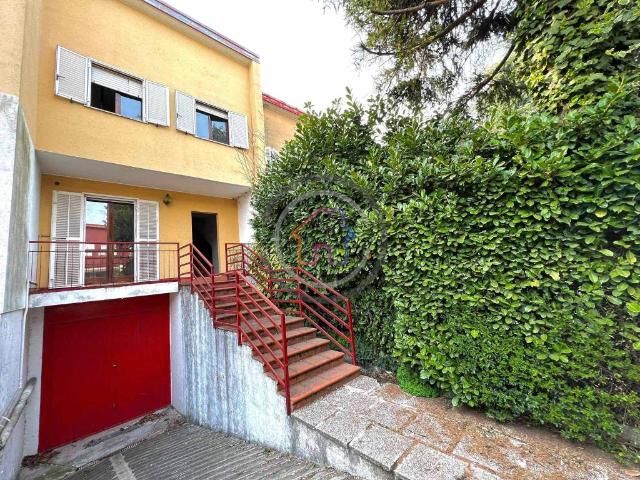 Ville Schiera in vendita a Pessano Con Bornago, Cascina Pariana