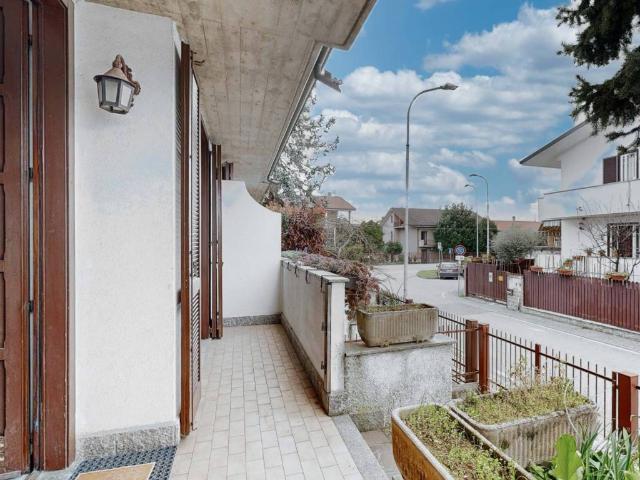Ville Schiera in vendita a Pessano Con Bornago, Valera
