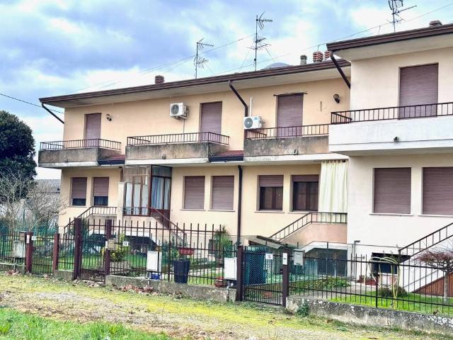 Villa Schiera in vendita a Piacenza D'adige, Veneto