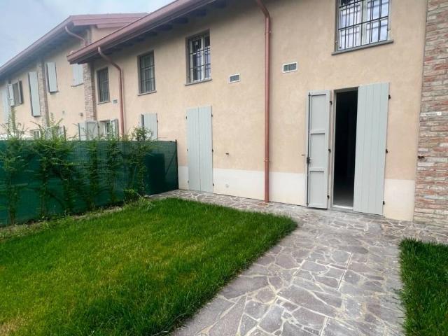 Villa Schiera in vendita a Vallera, Piacenza