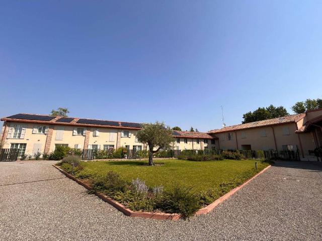 Villa Schiera in vendita a Piacenza, Reggio Emilia