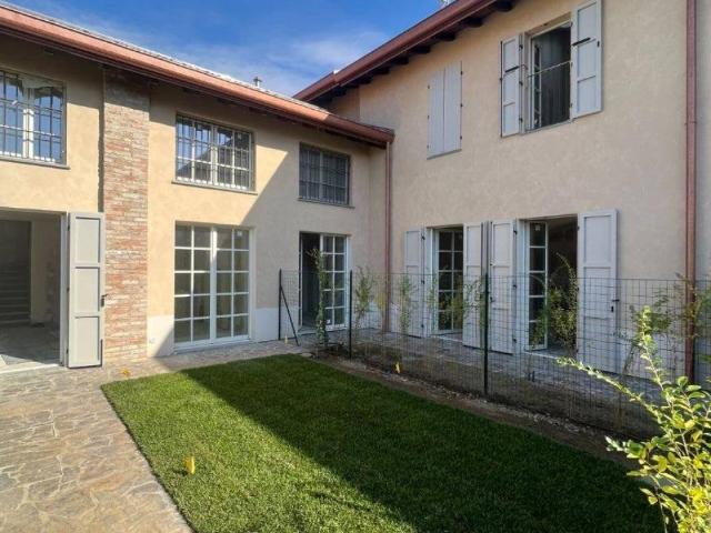 Villa Schiera in vendita a Vallera, Piacenza