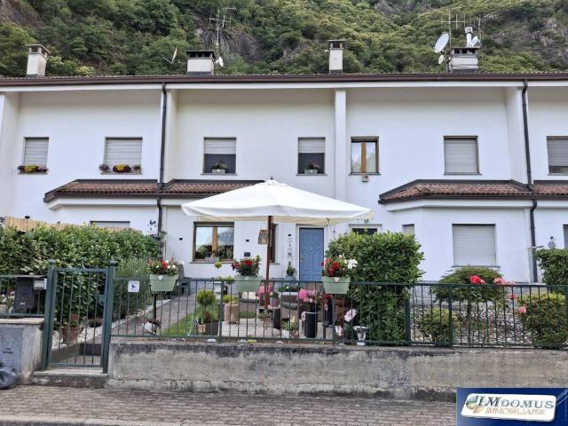 Villa Schiera in vendita a Bannio Anzino, Piemonte