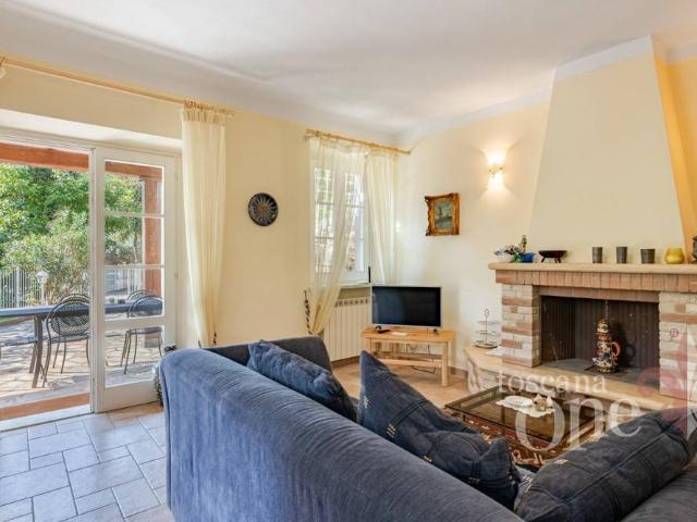 Villa Schiera in vendita a Prato, Montignoso
