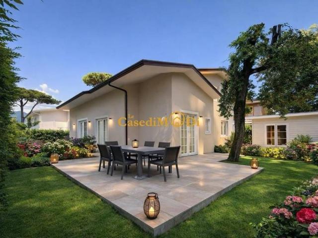 Villa Schiera in vendita a Tonfano, Toscana