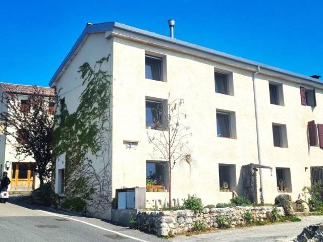 Villa Schiera in vendita a Crespano Del Grappa, Veneto