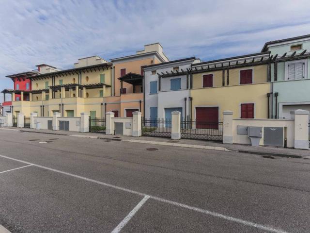 Villa Schiera in vendita a Unione Reno Galliera, Pieve Di Cento