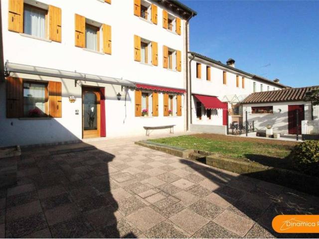 Villa Schiera in vendita a Barbisanello, Pieve Di Soligo